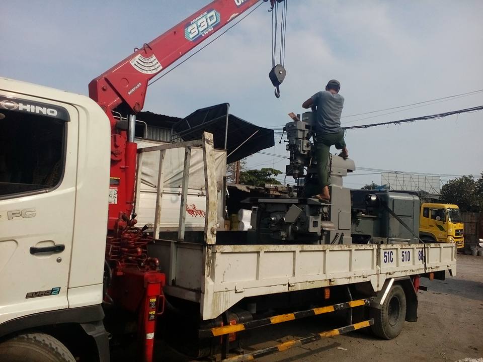 Vận chuyển máy phát điện Vận chuyển máy phát điện