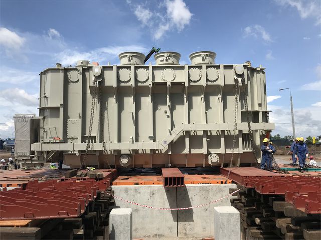 Vận chuyển máy phát điện công nghiệp