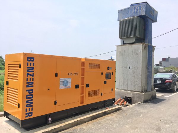 Thanh lý máy phát điện 3 pha chạy dầu Diesel